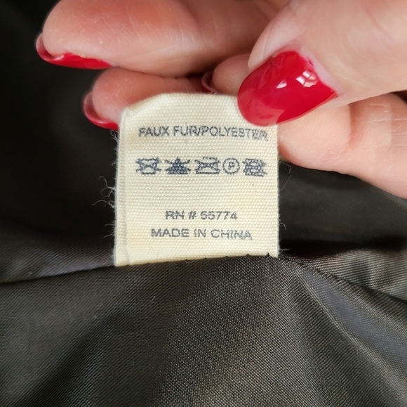 Simply Southern Large Faux Fur Vest black and gray - Picture 5 of 14